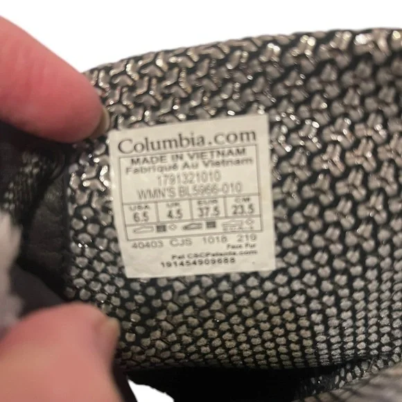 Columbia Meadows Black Shorty Omni Heat 3D Mid Winter Snow Boots Womens - Picture 7 of 8